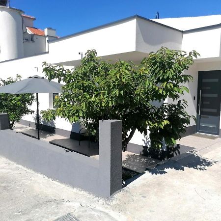 Apartments Ivano Split Exterior photo