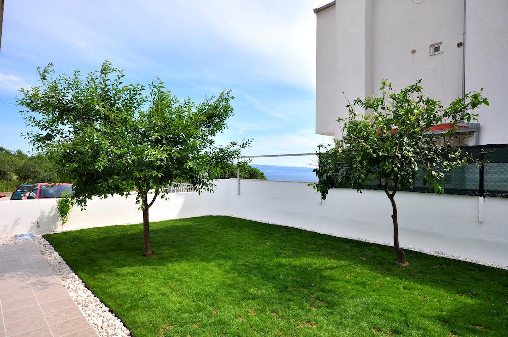 Apartments Ivano Split Exterior photo